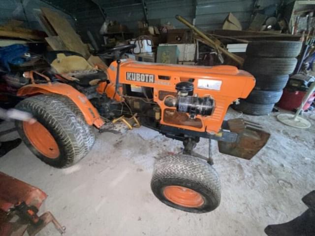 Image of Kubota B7100 equipment image 2