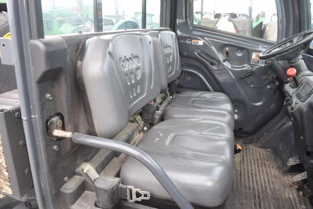 Image of Kubota RTV-X1100C equipment image 4