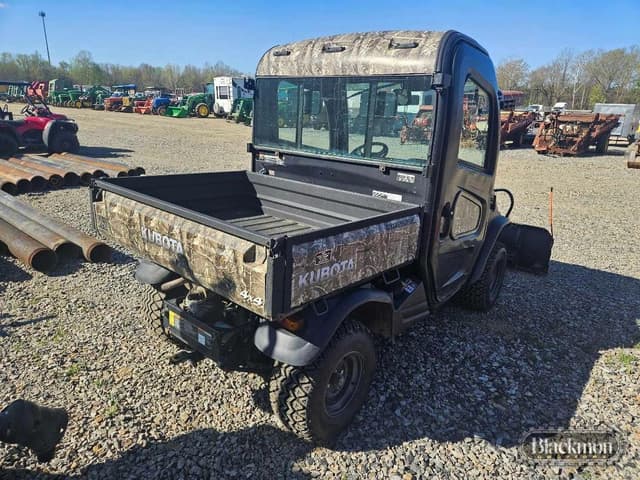 Image of Kubota RTV-X1100C equipment image 2