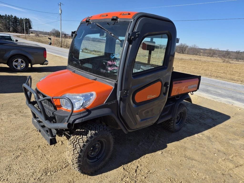 Kubota RTV-X1100C Equipment Image0