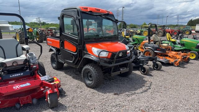 Image of Kubota RTV-X1100C equipment image 2