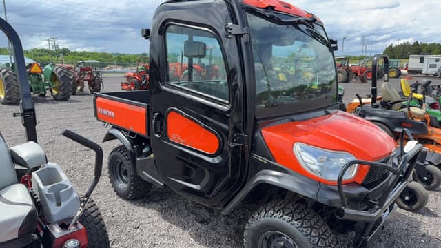 Image of Kubota RTV-X1100C equipment image 4