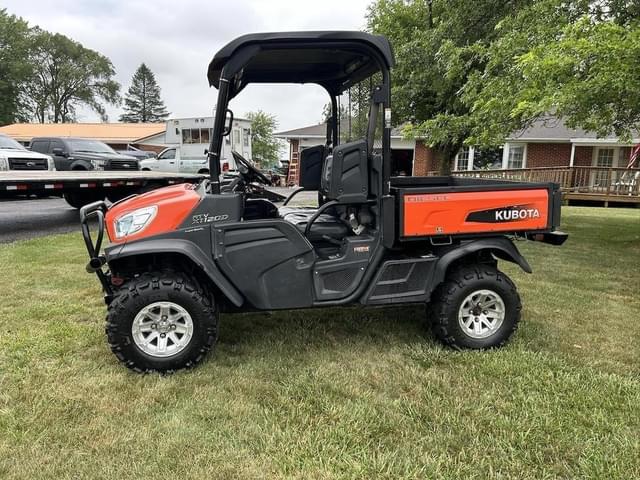 Image of Kubota RTV X1120D equipment image 3