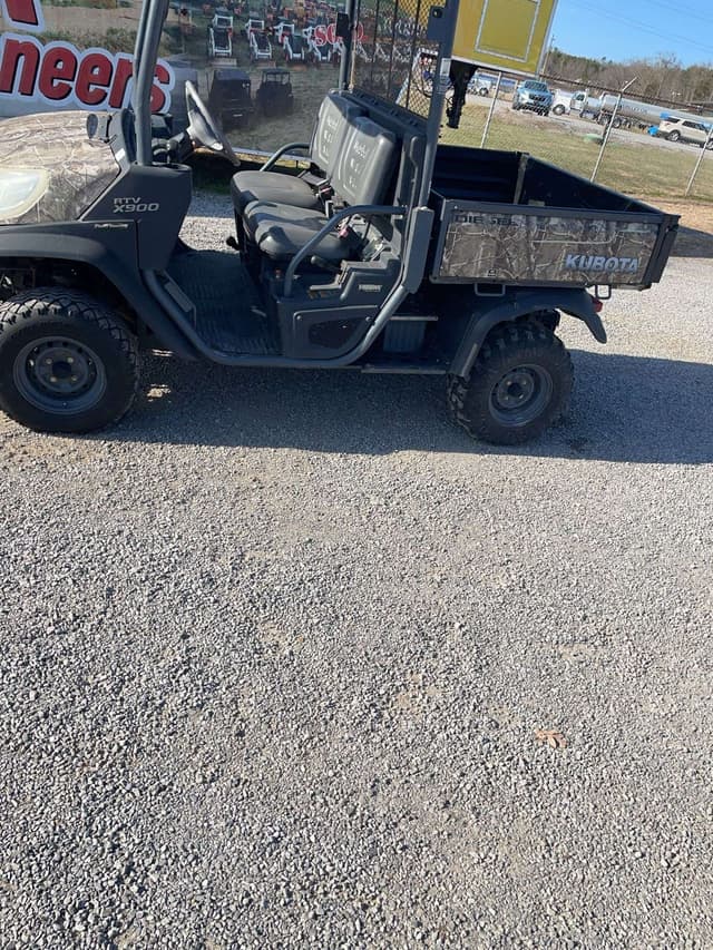 Image of Kubota RTV-X900 equipment image 3
