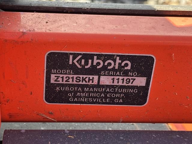 Image of Kubota Z121S equipment image 4