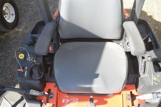 Image of Kubota Z121S equipment image 3