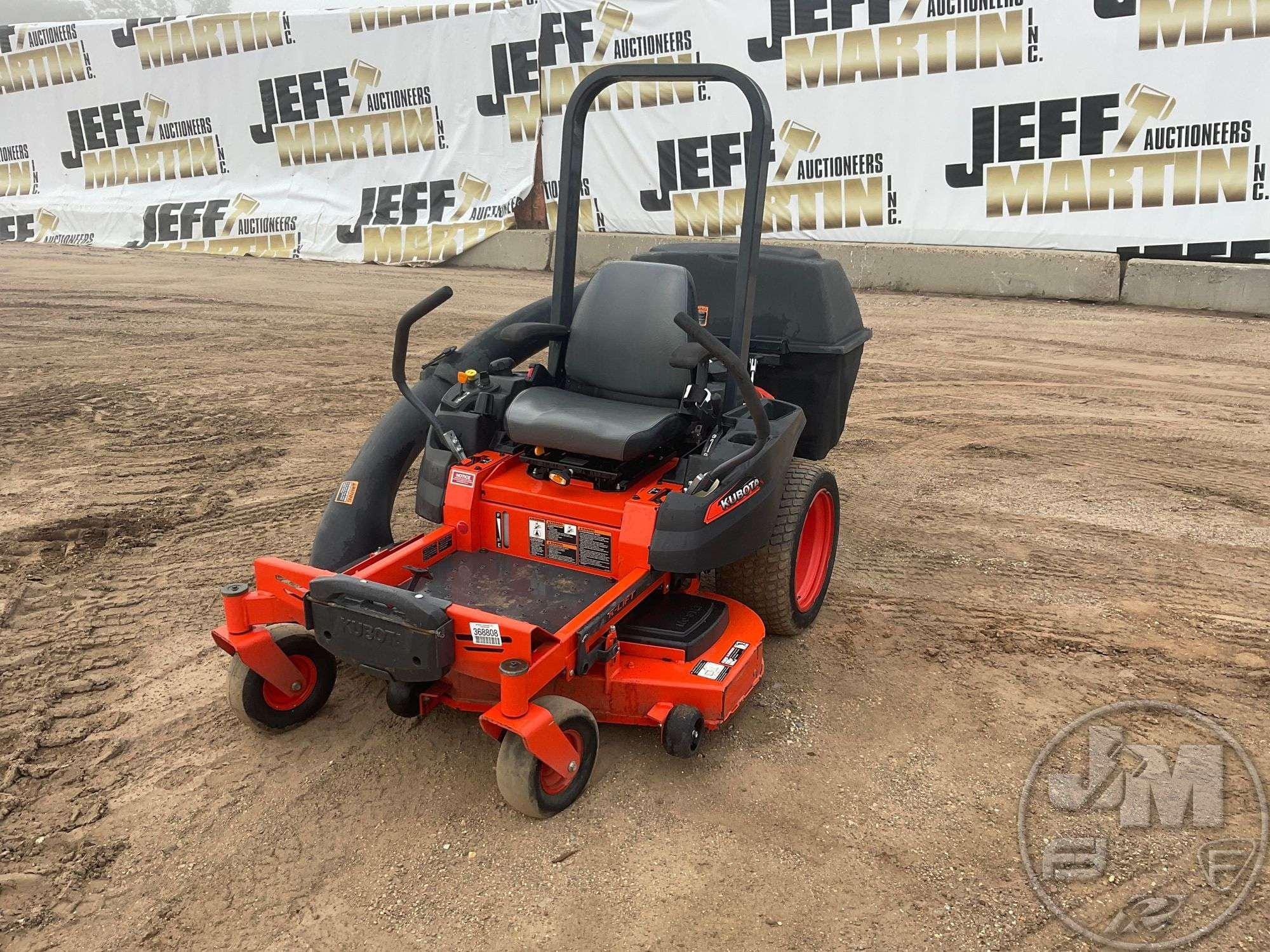 Main image Kubota Z121SKH