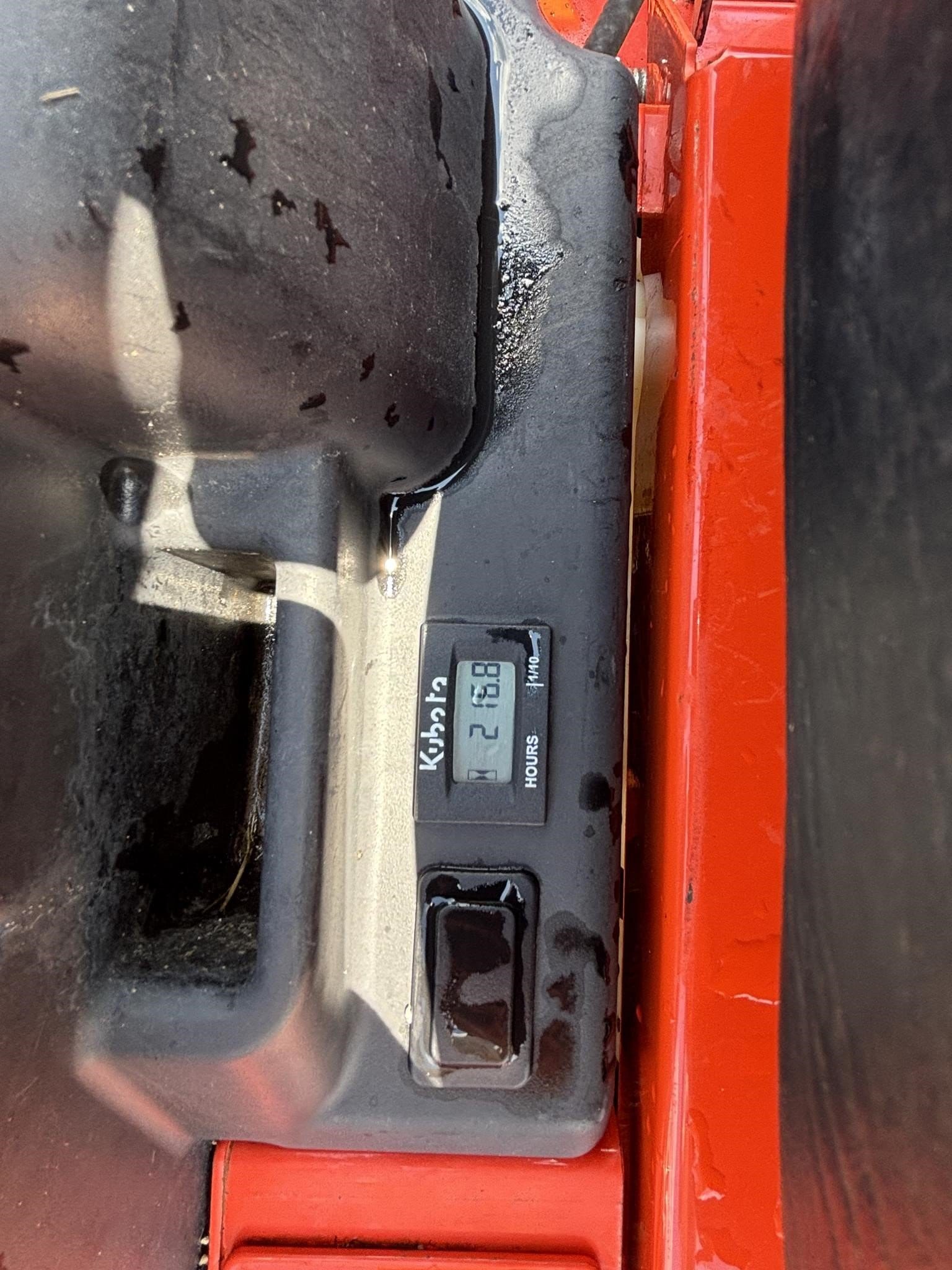 2018 Kubota Z122E Equipment Image0