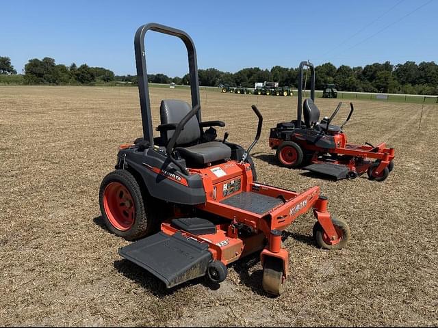 Image of Kubota Z122E equipment image 3
