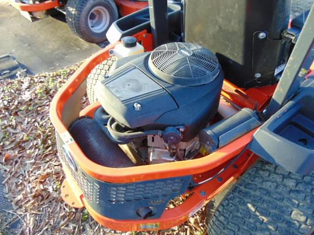 Image of Kubota Z122EBR equipment image 2