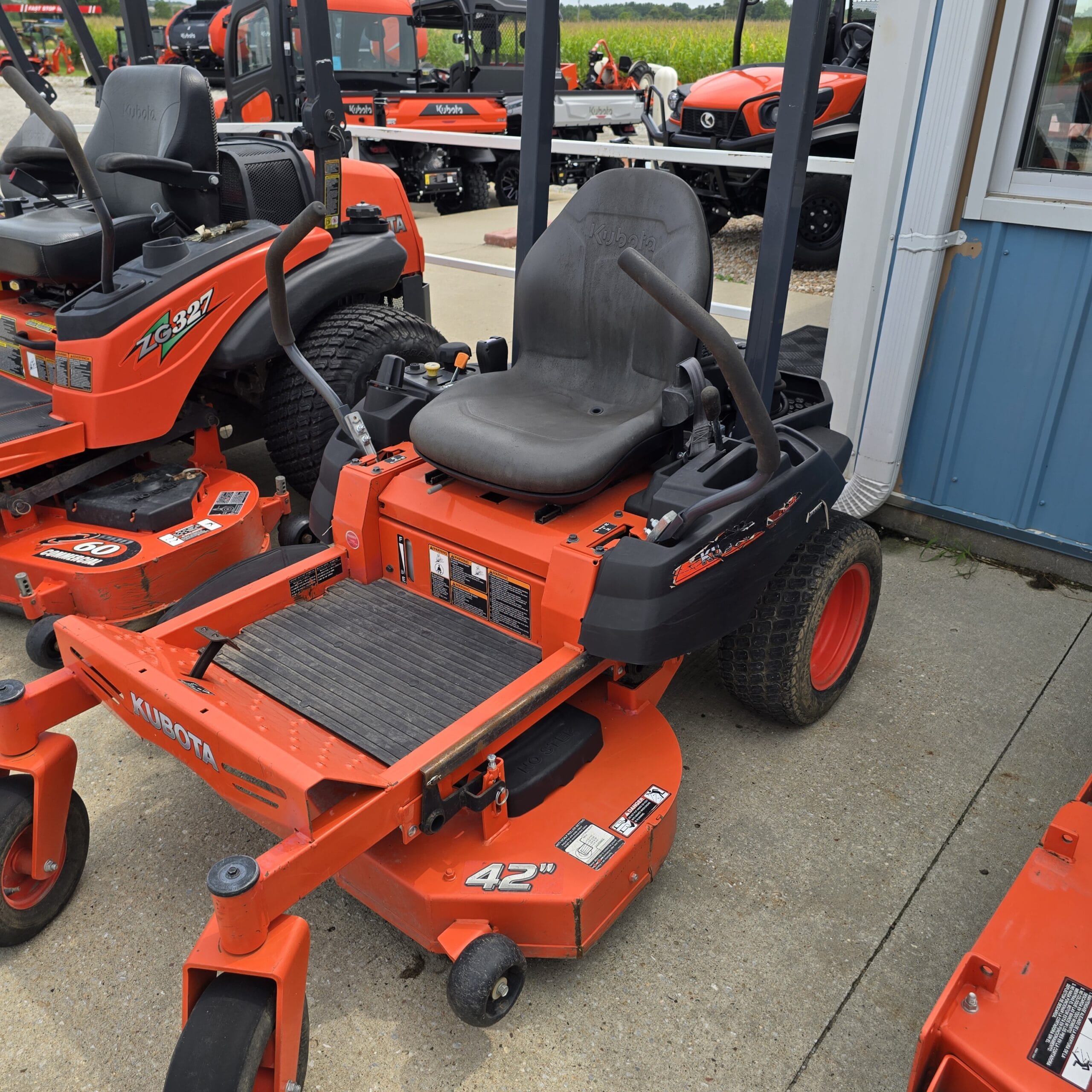 2016 Kubota Z122R Equipment Image0