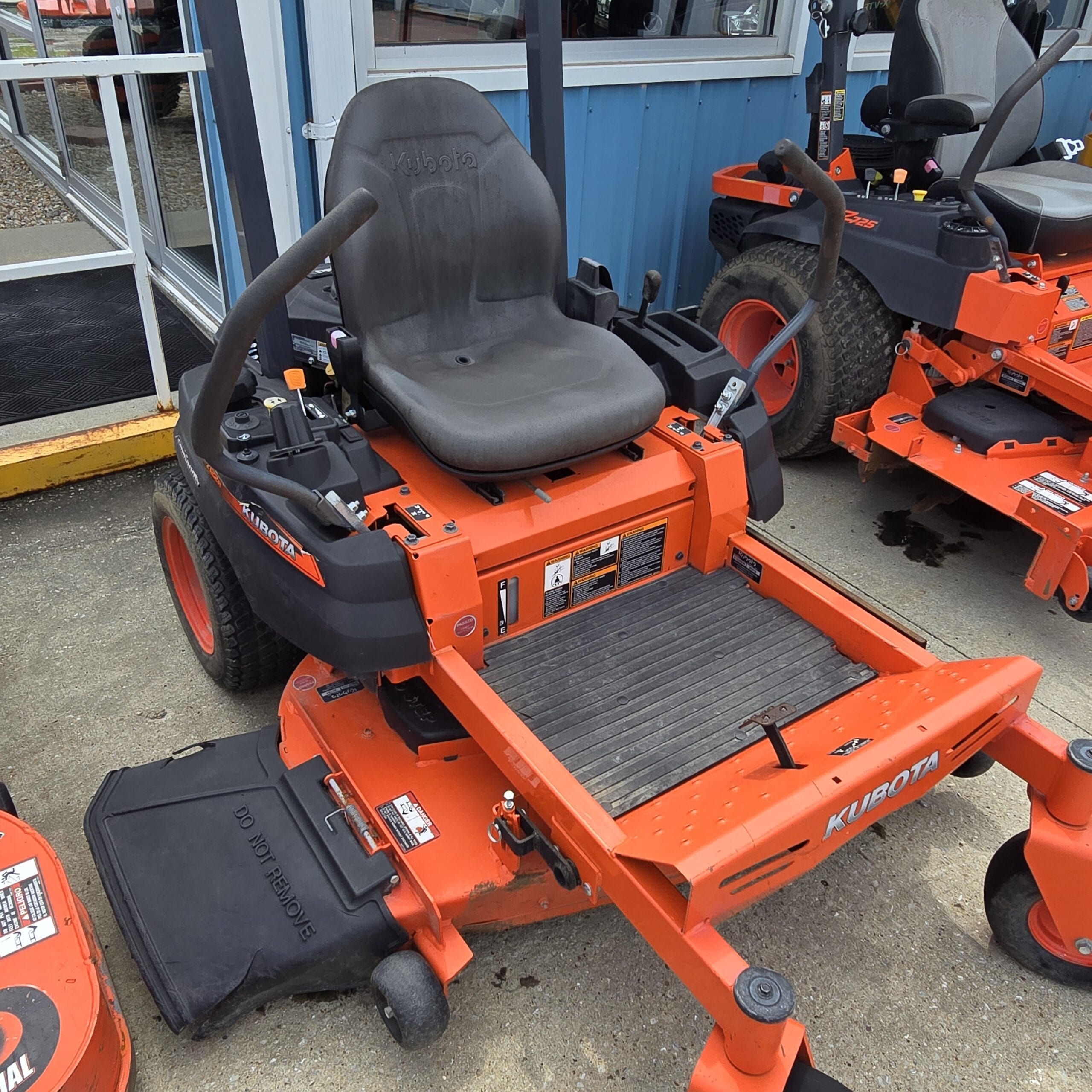 2016 Kubota Z122R Equipment Image0