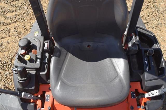 Image of Kubota Z122R equipment image 4