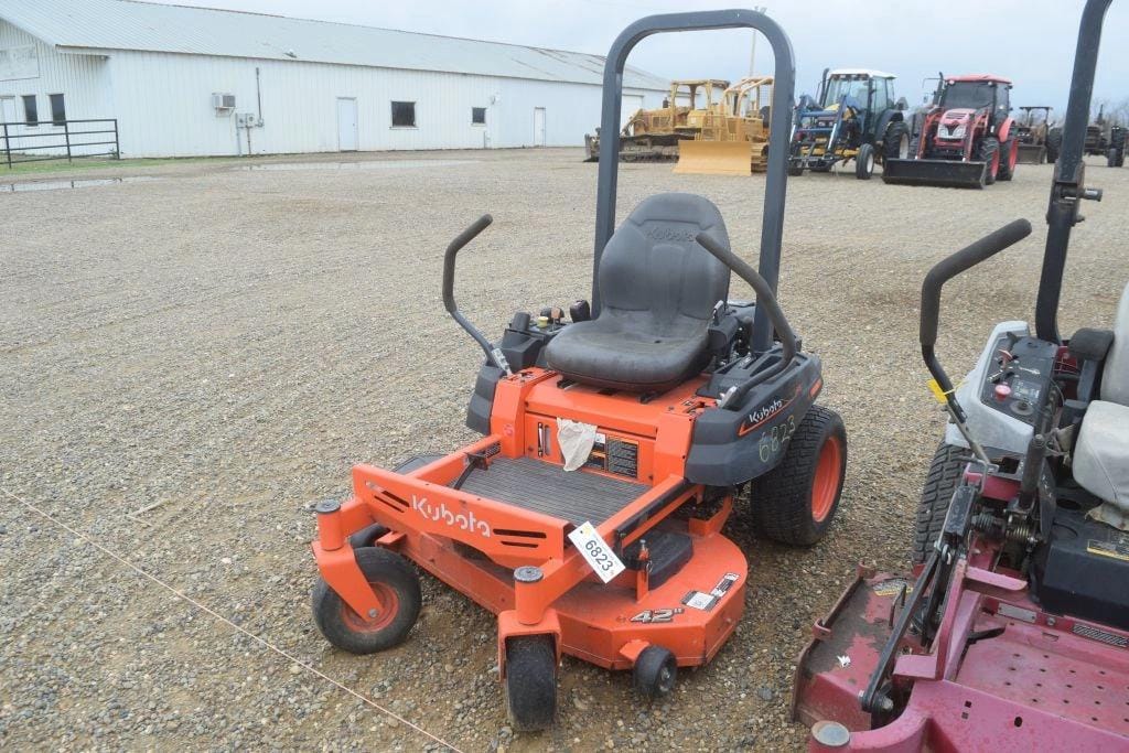 Kubota Z231 Equipment Image0