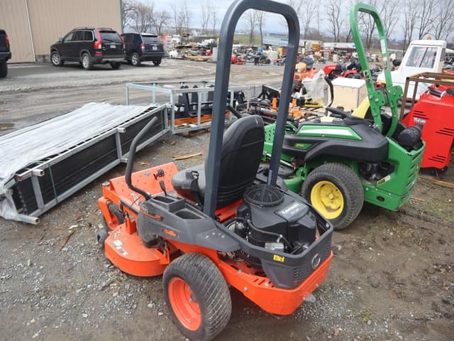 Image of Kubota Z231 equipment image 4