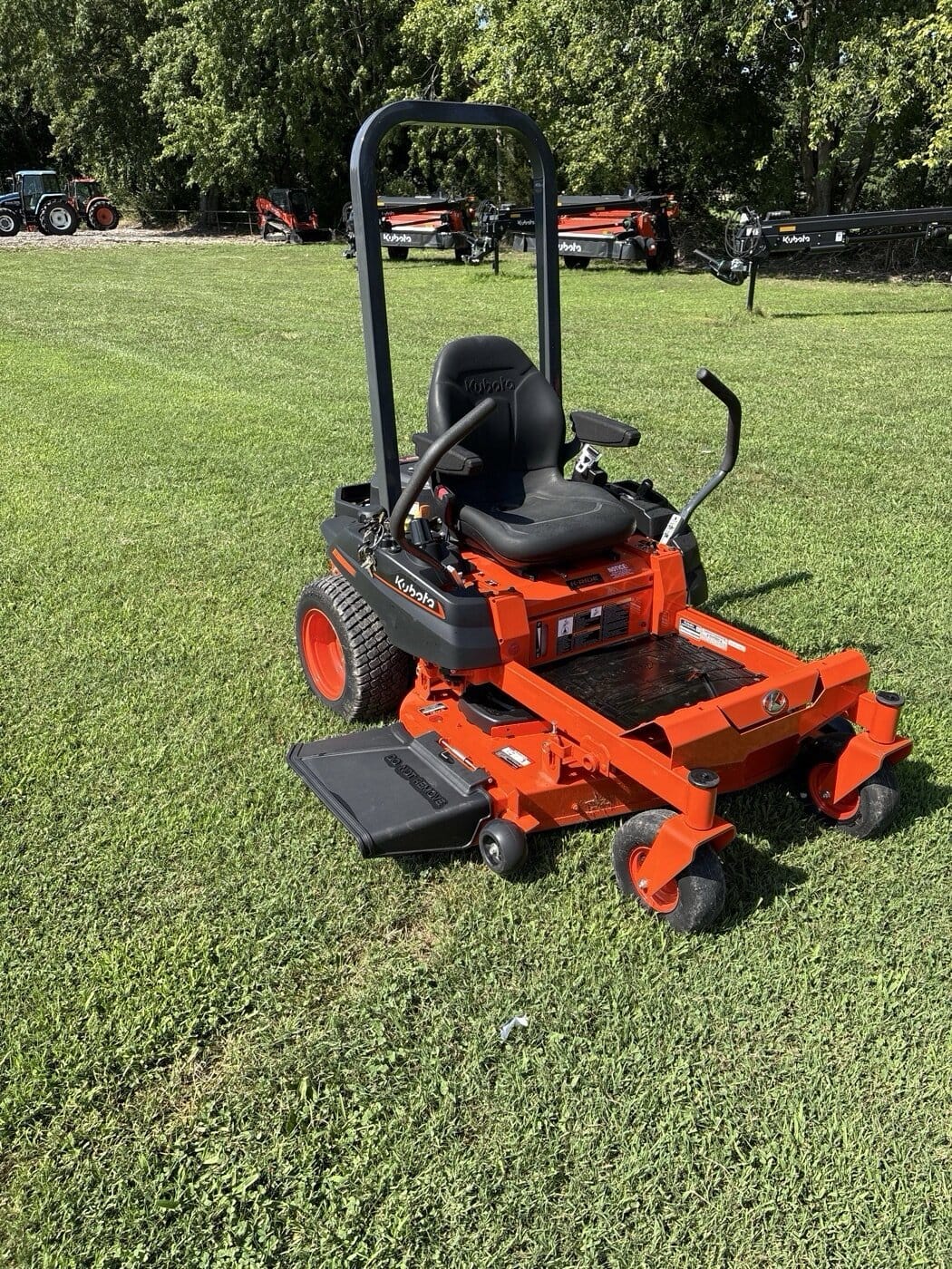 Kubota  Z232KW Equipment Image0