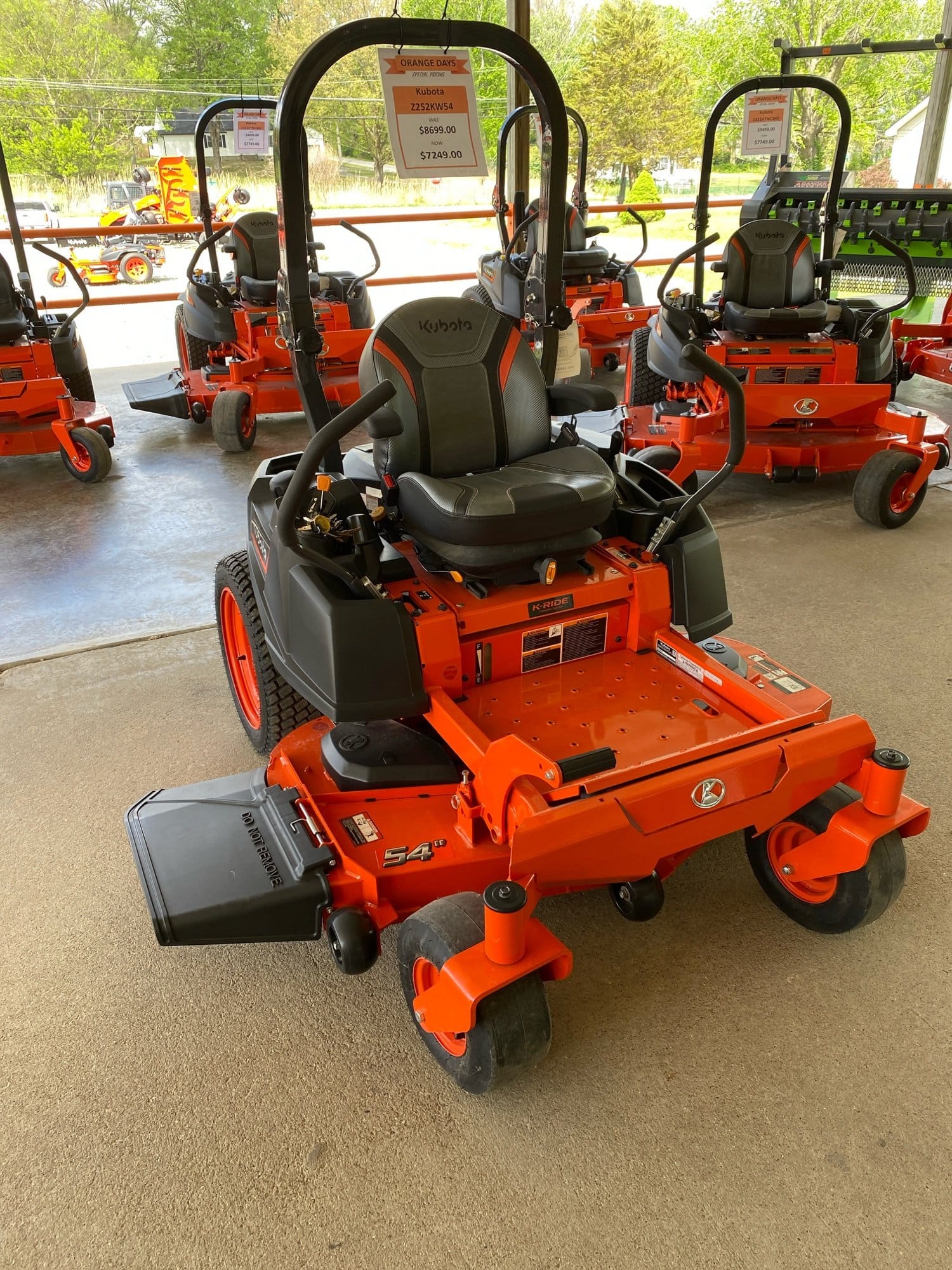 Kubota Z252KW-54 Equipment Image0
