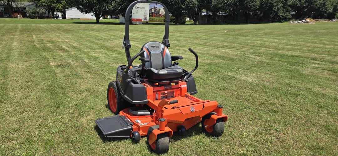 Image of Kubota Z252 Primary image