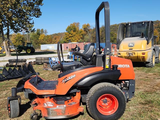 Image of Kubota ZD326 equipment image 3