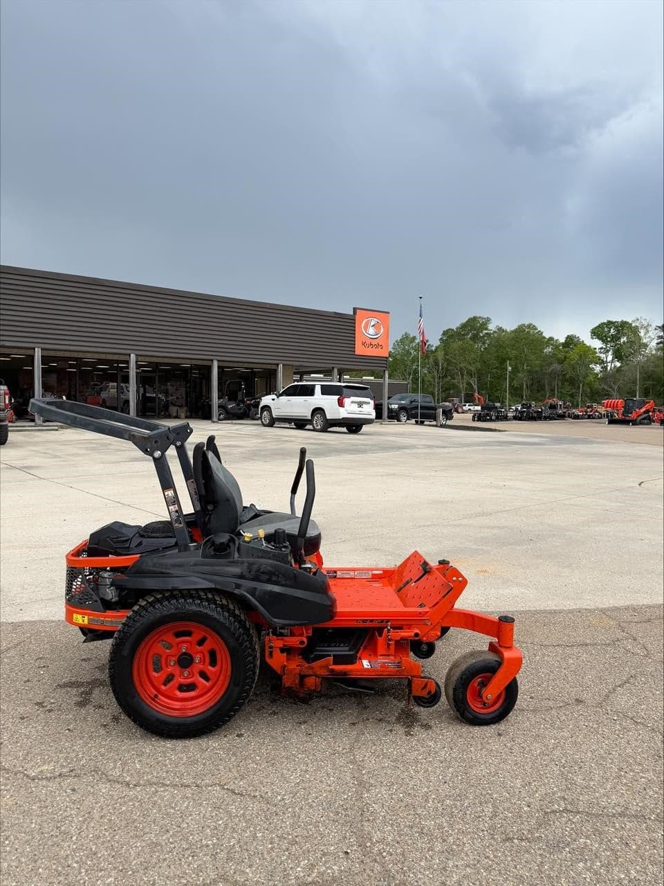 Image of Kubota Z411 Image 1