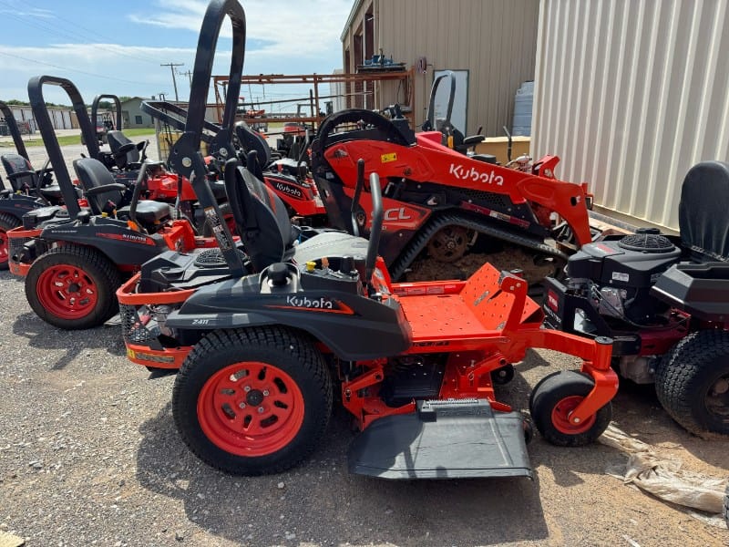 Kubota Z411KW-3-48 Equipment Image0