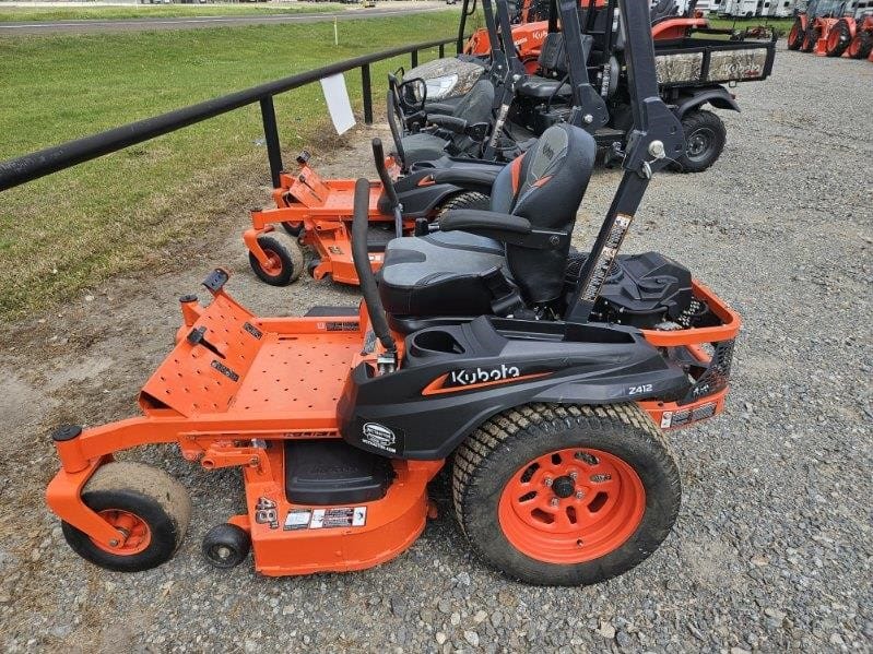 2022 Kubota Z412 Equipment Image0