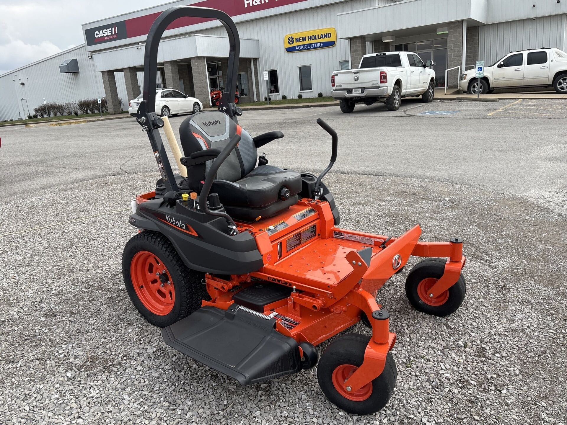 Kubota Z412KW Equipment Image0