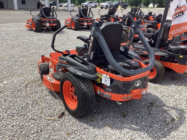 Image of Kubota Z412KW equipment image 4