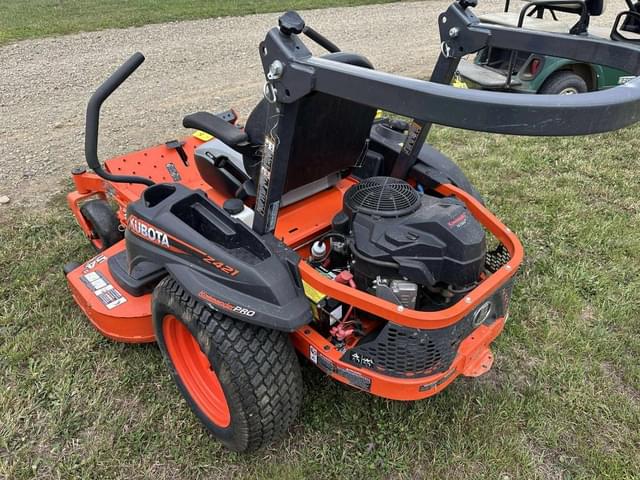 Image of Kubota Z421 equipment image 3