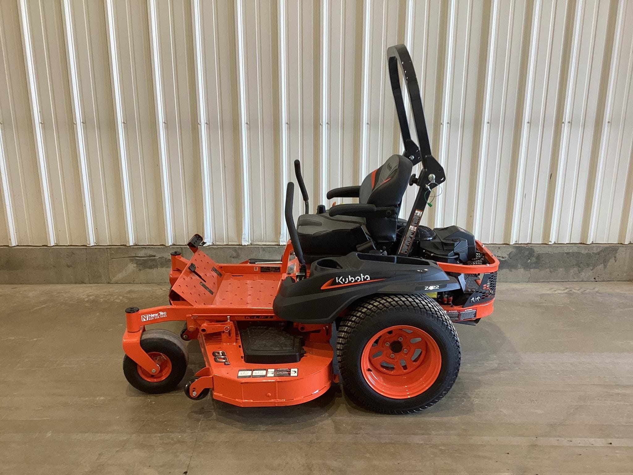 2026 Kubota Z422 Equipment Image0