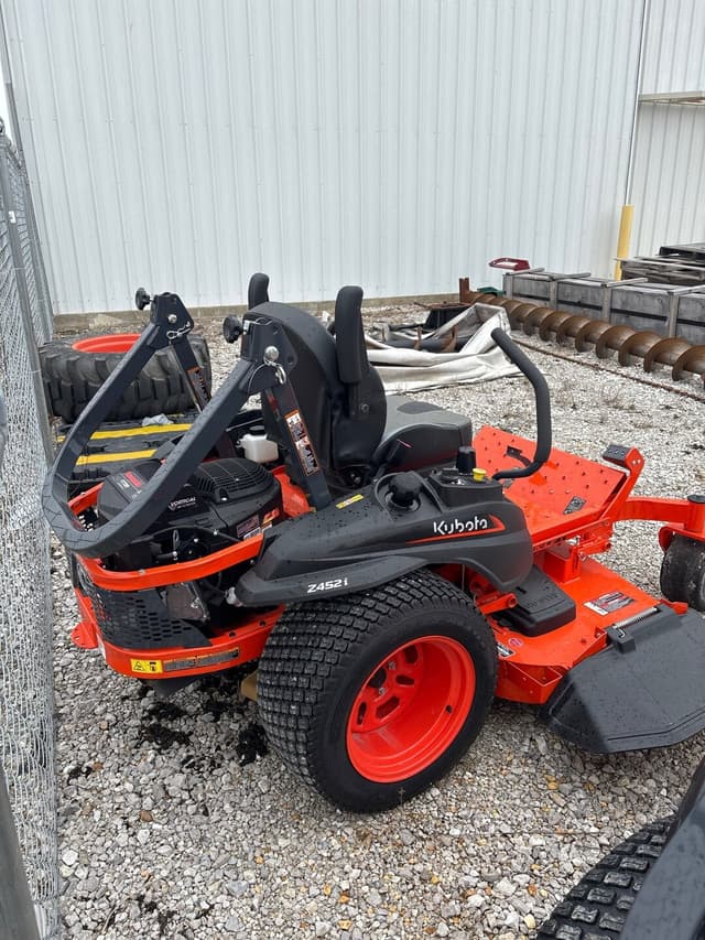 Image of Kubota Z452KWTi-60  equipment image 2