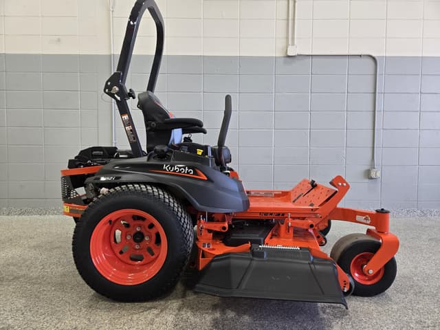 Image of Kubota Z452KWTi-60 equipment image 4
