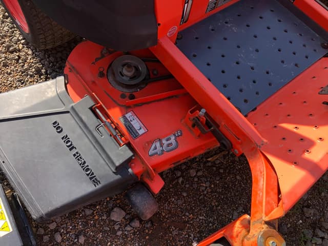Image of Kubota ZG123S equipment image 3