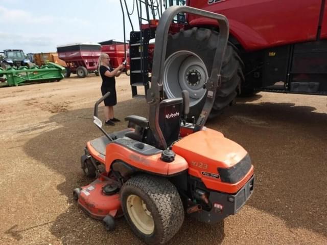 Image of Kubota ZG23 equipment image 3