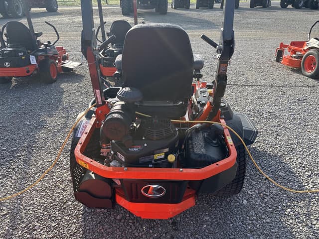 Image of Kubota Z724X equipment image 3