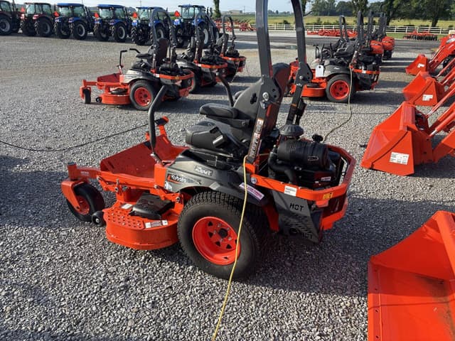Image of Kubota Z724X equipment image 4