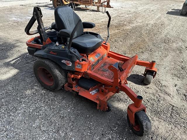 Image of Kubota Z724X equipment image 4