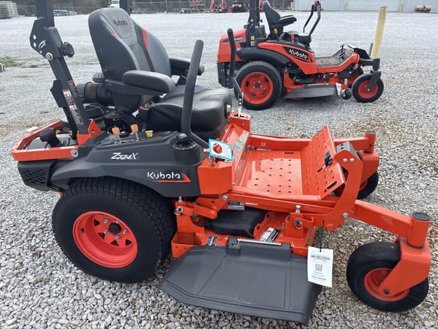 Image of Kubota Z724X equipment image 1