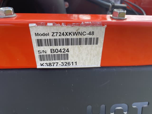 Image of Kubota Z724X equipment image 2