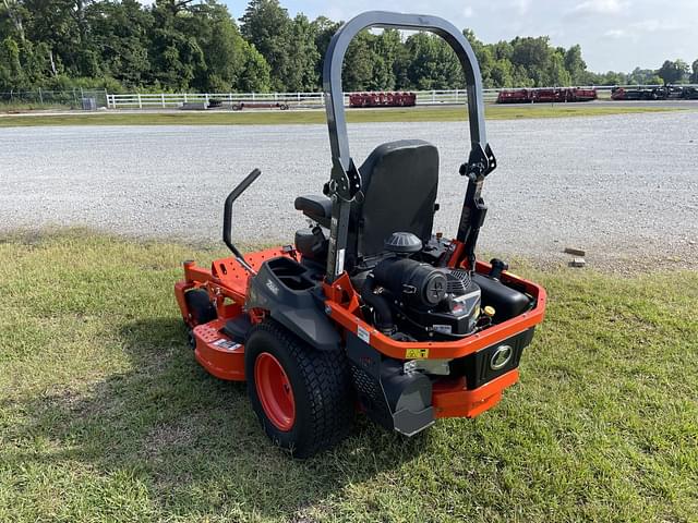 Image of Kubota Z724XKW equipment image 4