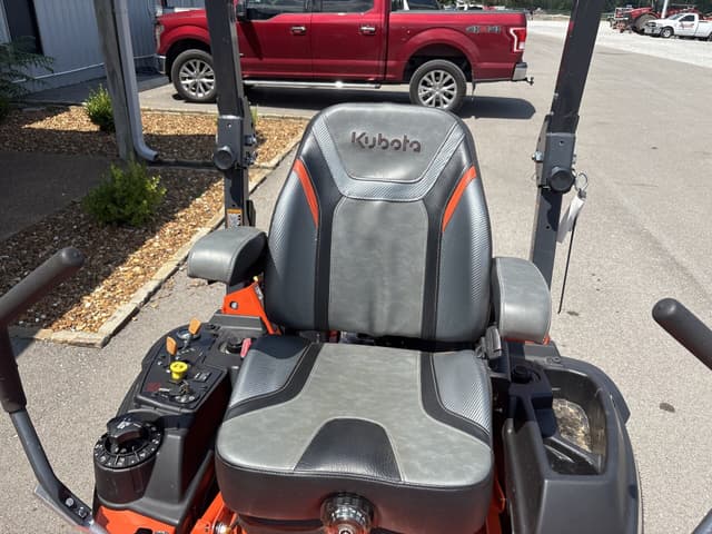 Image of Kubota Z724X equipment image 1