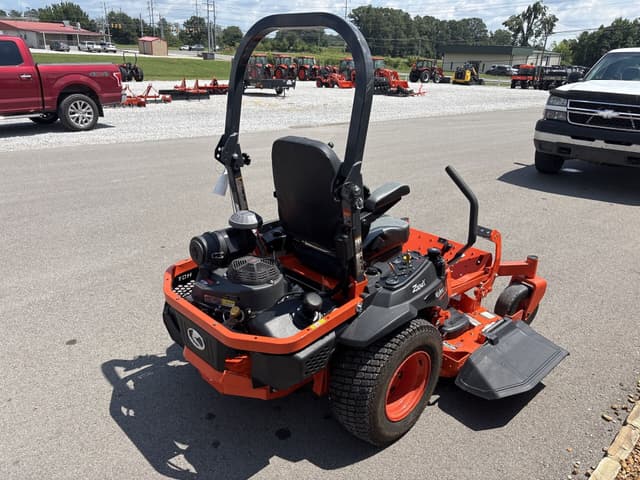 Image of Kubota Z724XKW equipment image 2