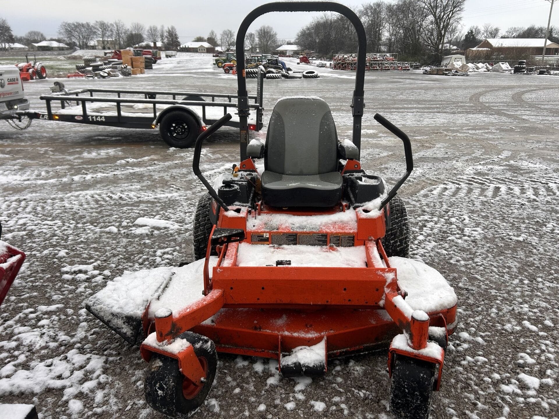 Kubota Z725 Equipment Image0
