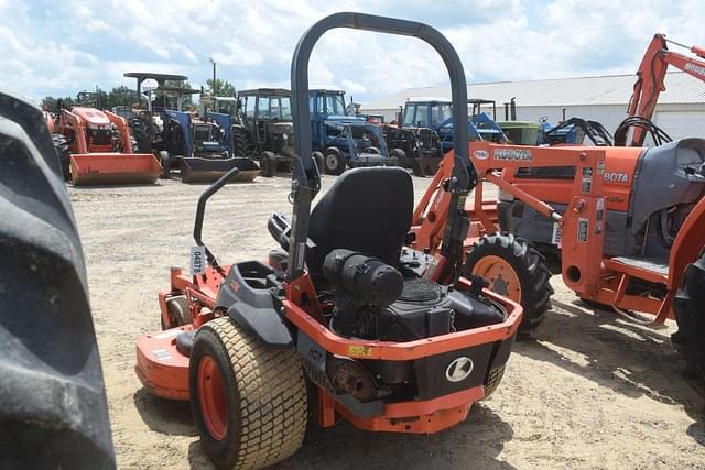 Image of Kubota Z725 equipment image 1