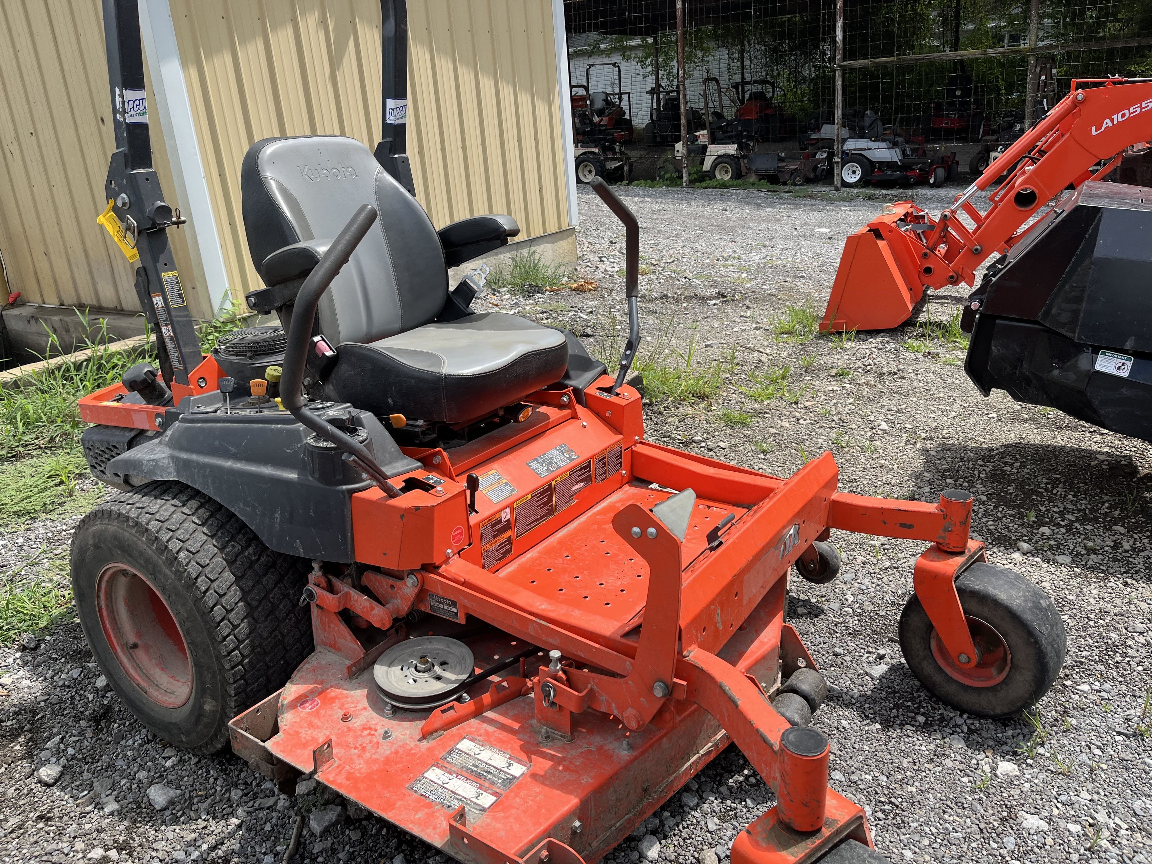 Main image Kubota Z725