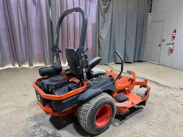 Image of Kubota Z725 equipment image 4