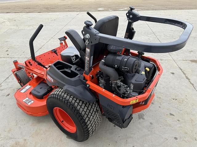 Image of Kubota Z726X equipment image 4