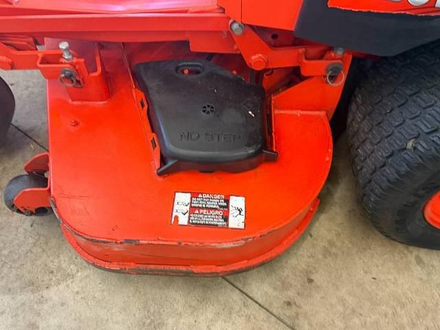 Image of Kubota Z726X equipment image 3
