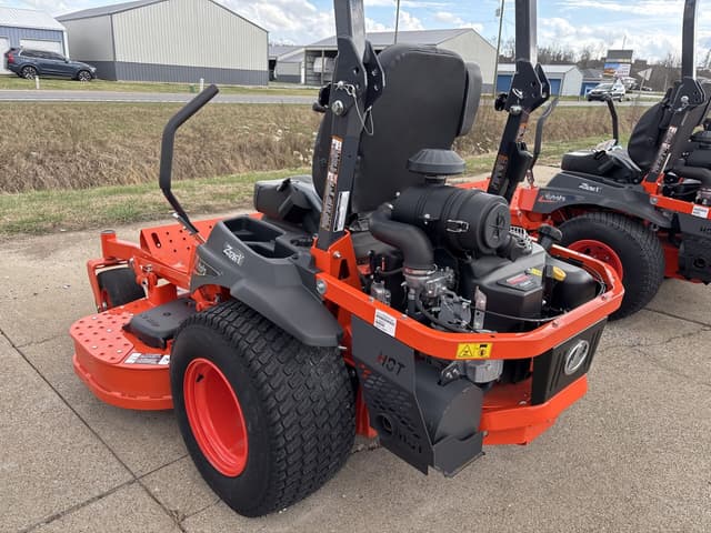 Image of Kubota Z726X equipment image 4