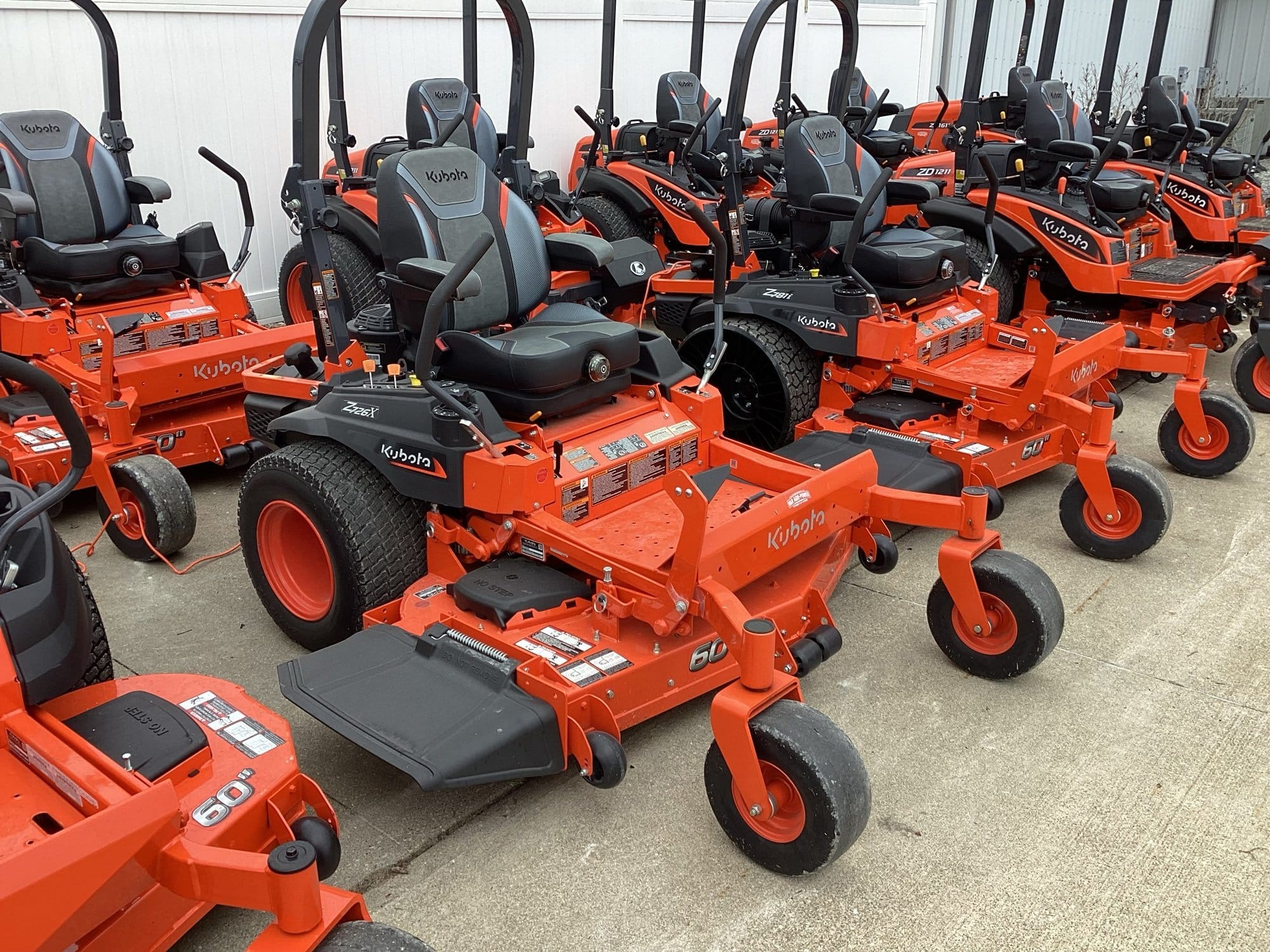 Kubota Z726X Equipment Image0